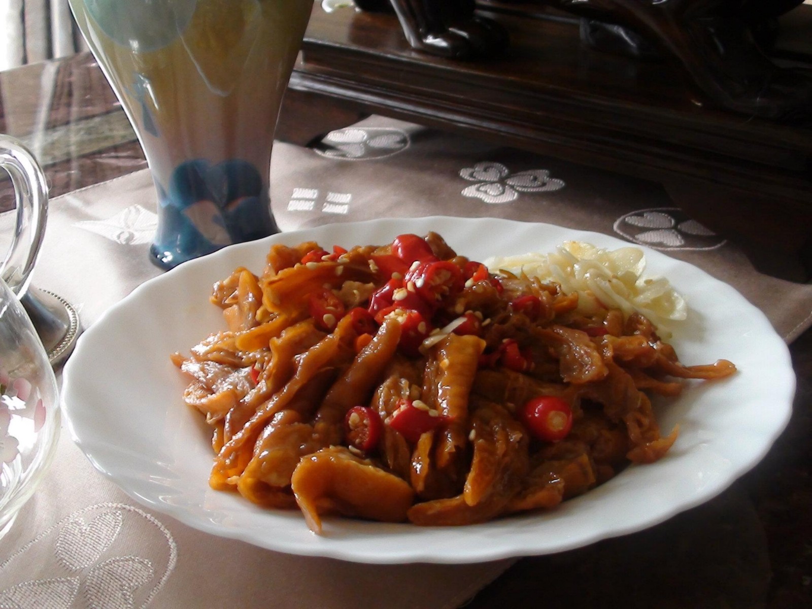 ➊老街無骨鳳爪